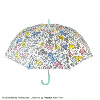 ビニール傘をサステナブルに。雨の日を彩るキース・ヘリングの傘がセブンイレブンから登場